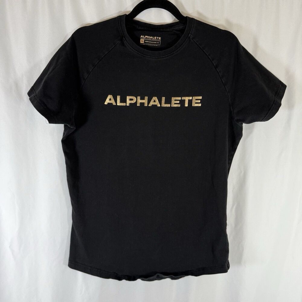 Alphalete Shirt Mens Medium Black Short Sleeve Gold Print Performance Fit Cotton